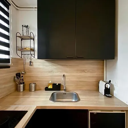 Appartement Pierre Proche Place Saint Marc *