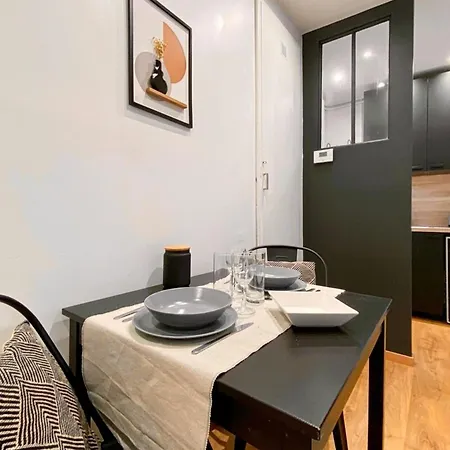 Pierre Proche Place Saint Marc *